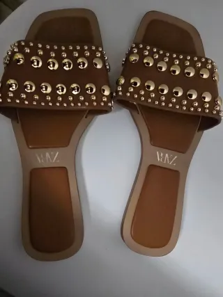 Sandalias Zara Marrón y Dorado