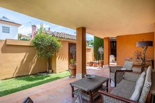 Chalet en venta en Gelves