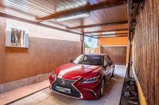 Chalet en venta en Gelves