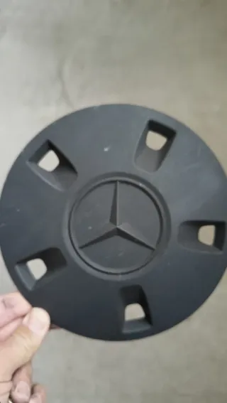 Tapacubos Mercedes Negro Pequeño