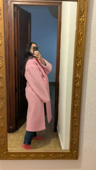 Abrigo rosa largo oversized