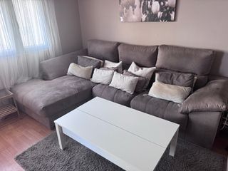 Sofá chaise longue color topo