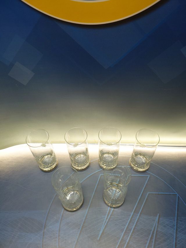 Juego 6 vasos de tubo, cristal tallado , 16 cm. con base de plata de ley?