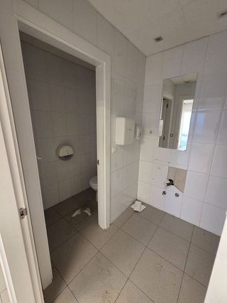 Local comercial en alquiler en Barrio de Abando en Bilbao