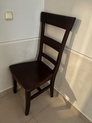 Silla de madera maciza