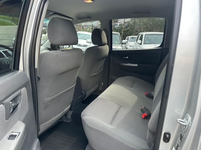 TOYOTA Hilux 3.0 D4D Doble Cabina VX 4x4