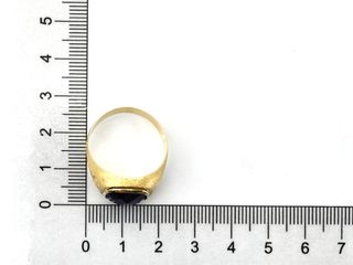 sello oro 18k con piedra con zafiro