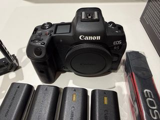 Canon EOS R5 + 4 Baterías + Cage Smallrig