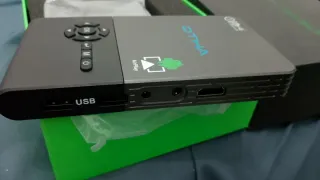 Mini Proyector Inteligente Negro