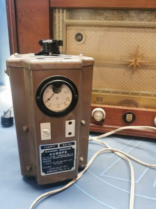 Antigua Radio de Válvulas PHILIPS BE-631-A con transformador, funcionando