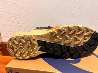 Zapatillas Salomon de senderismo talla 44