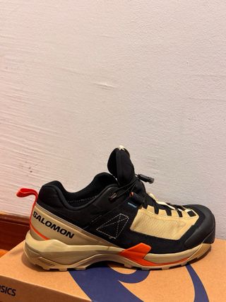 Zapatillas Salomon de senderismo talla 44