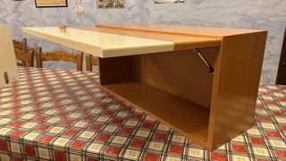 Estantería y cajonera de madera