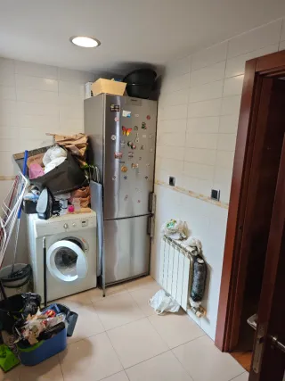 Alquiler habitación con baño  C/ Venezuela-Cingles