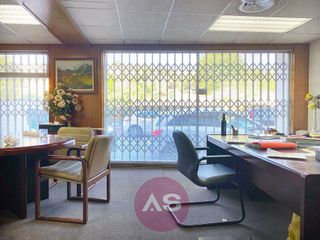 Local comercial en venta en L'Eixample en Figueres