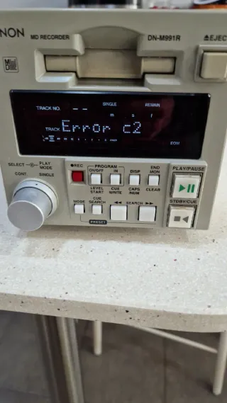 Minidisc Denon DN-M991R averiado