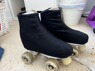 Patines Quad Blancos, Casco Rosa y Bolsa morada