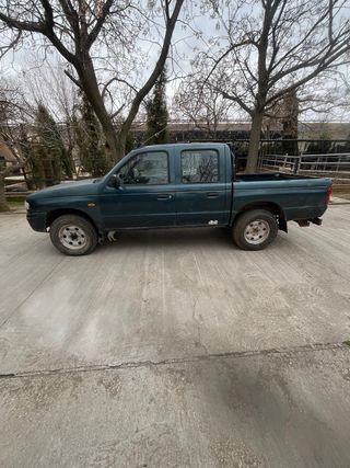 Mazda B 2500 2003