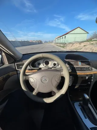 Mercedes-Benz Clase E 2004