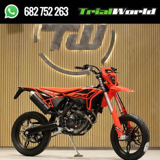 Beta RR 125 4T Supermotard Roja Nueva