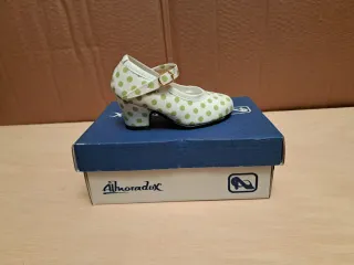 Zapatos de Sevillana - Lunares Verdes