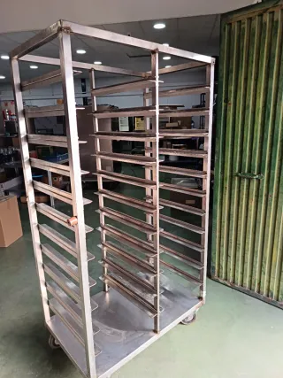 Carro pastelero portabandejas