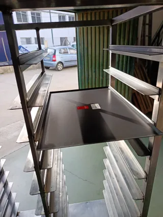 Carro pastelero portabandejas