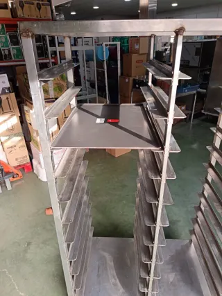 Carro pastelero portabandejas