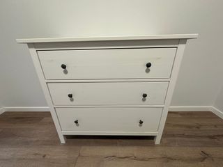 Cómoda 3 cajones IKEA HEMNES blanca