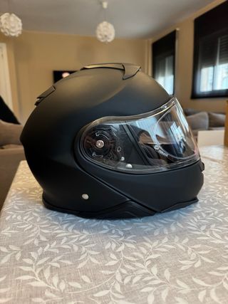 Shoei Neotec 2 + Intercom Sena
