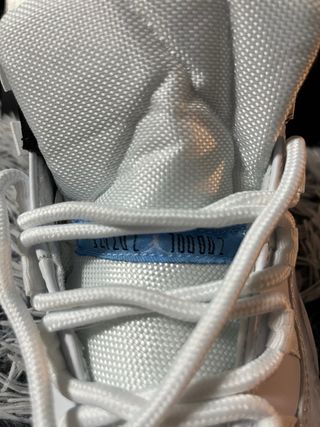 Jordan 11 Blancas - Talla 41 - Nuevas - Caja