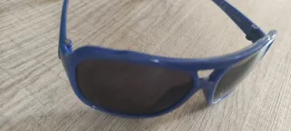 Gafas de sol azules