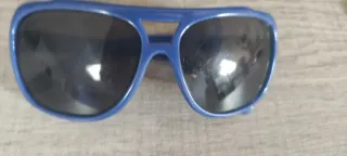 Gafas de sol azules