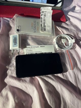 iPhone SE (2ª gen) 64GB - 81% Batería