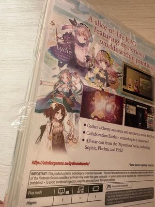 Atelier Lydie & Suelle Switch Precintado