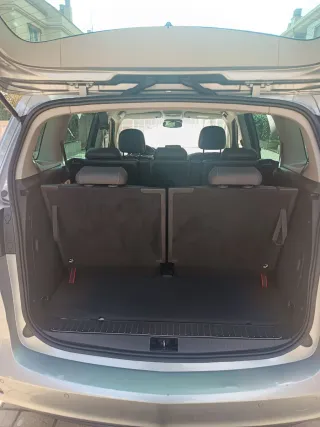 Opel Zafira Tourer 2012