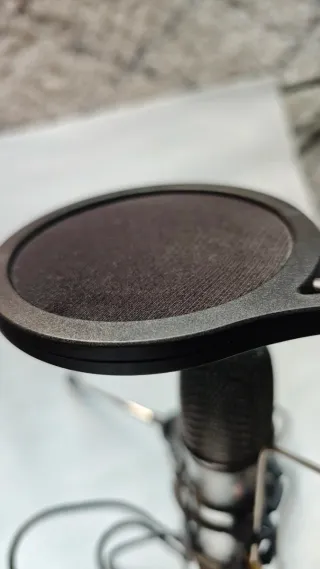 Micrófono USB con trípode y filtro