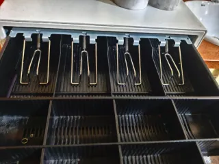 Impresora tiket + Cajón Registradora y dis intala