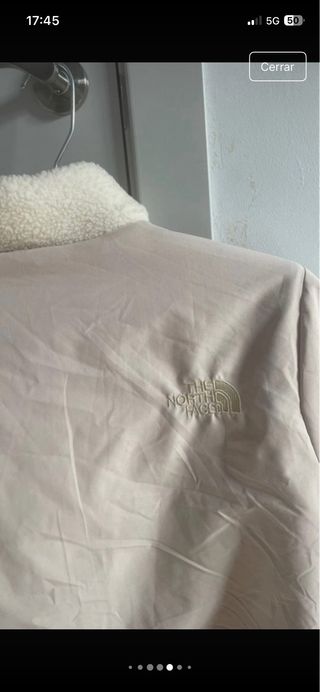 Chaqueta The North Face reversible beige