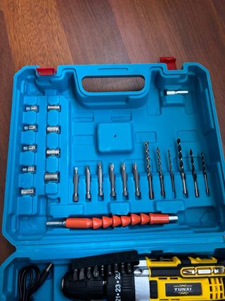 Taladro Inalámbrico con Batería y Cargador