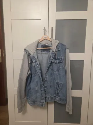 Chaqueta vaquera con capucha Talla XL