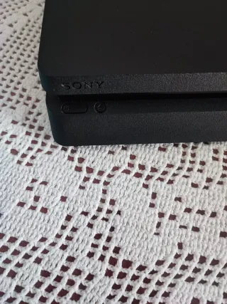 PS4 Slim Negra