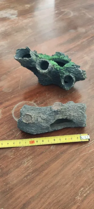 Troncos decorativos para acuario.