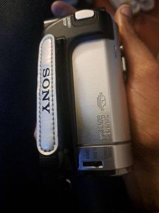 Sony HandyCam DCR-SX34 Plata