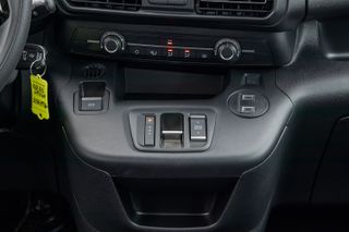 Opel Combo-e Life 2024