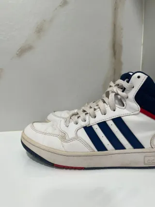 Zapatillas Adidas Blancas y Azules