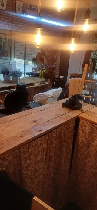 Se traspasa peluquería