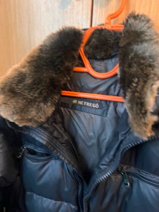 Cazadora HETREGO Negra con Cuello de Pelo