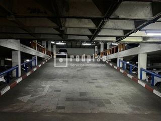 Garaje en venta en Valderas - Los Castillos en Alcorcón