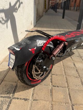 Patinete Eléctrico Red Bull KTM
